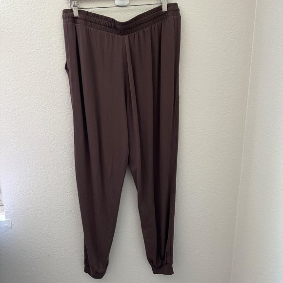Splendid High Rise Joggers Relax Fit Solid Brown Color Sz L - Picture 3 of 8